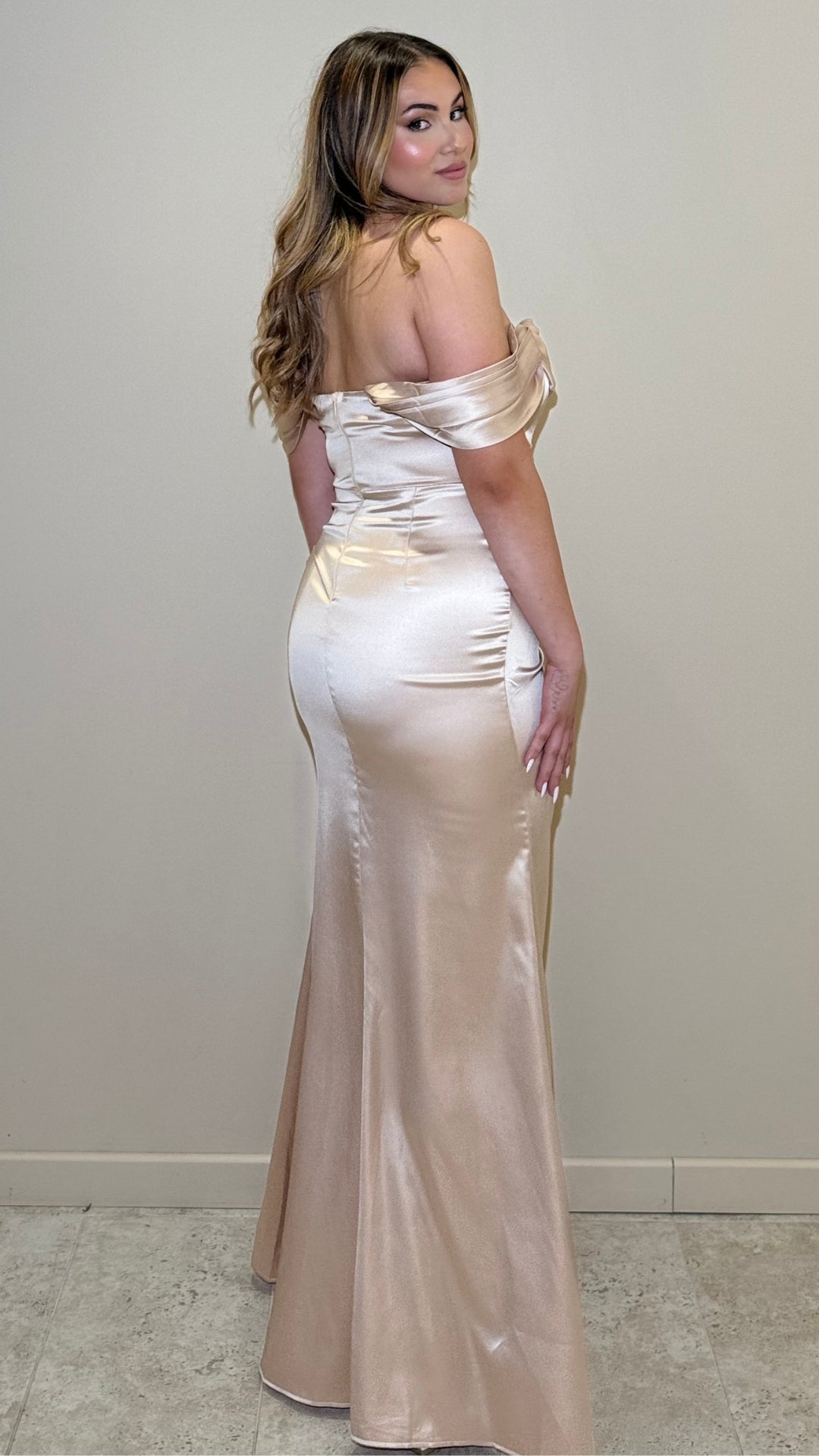 Robe Satinée Champagne