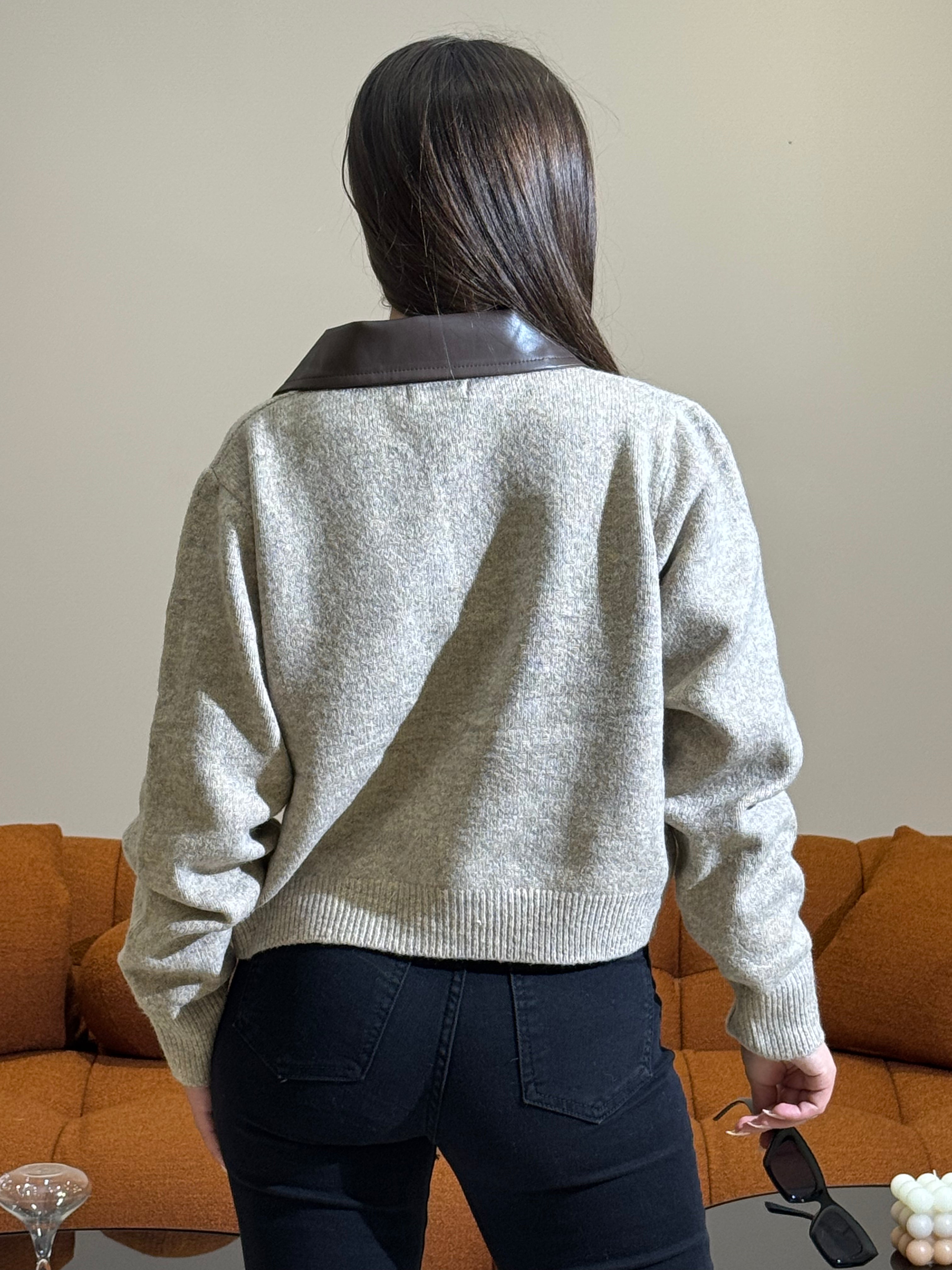 Cardigan Beige avec Col Marron